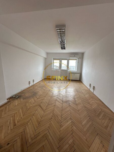 Decebal De inchiriat apartament cu 4 camere pe Bulevardul Decebal