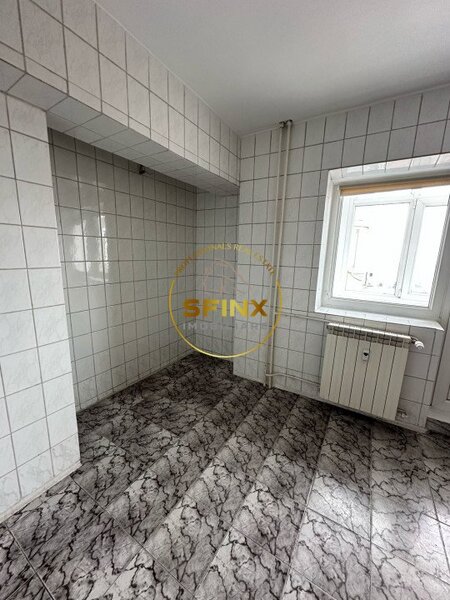 Decebal De inchiriat apartament cu 4 camere pe Bulevardul Decebal