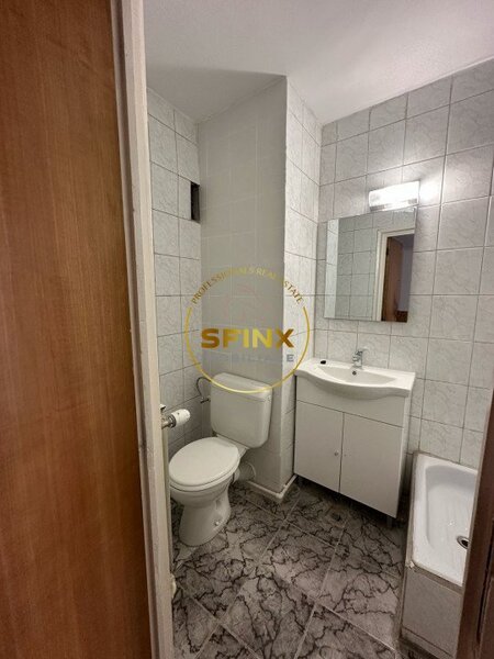 Decebal De inchiriat apartament cu 4 camere pe Bulevardul Decebal